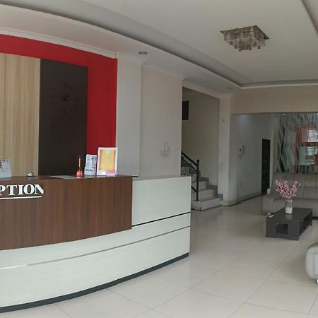 Khariz Hotel Bukittinggi Buitenkant foto