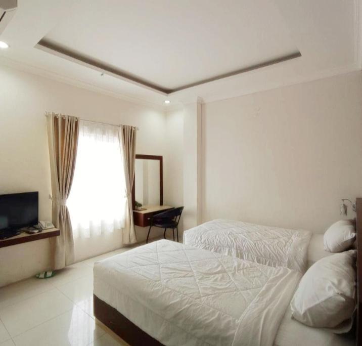 Khariz Hotel Bukittinggi Buitenkant foto