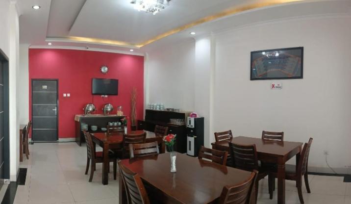 Khariz Hotel Bukittinggi Buitenkant foto
